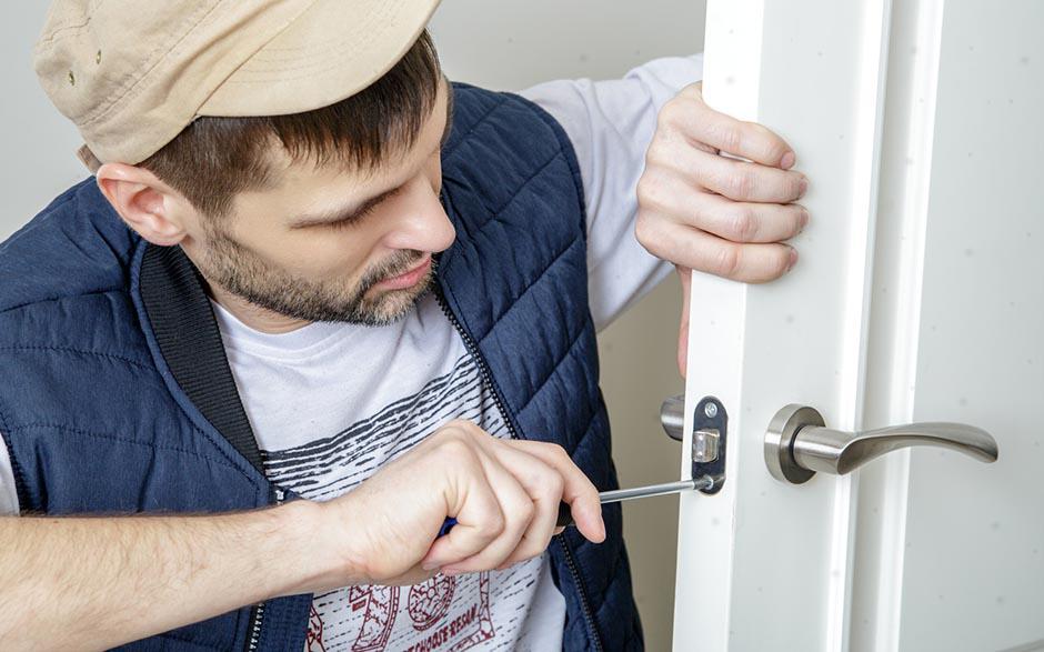 ouvrire une porte Suresnes